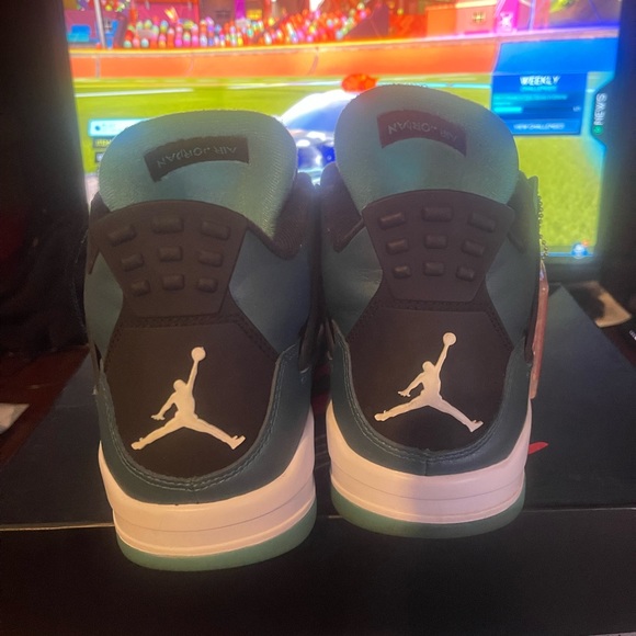 Jordan 4 teal - Picture 7 of 7